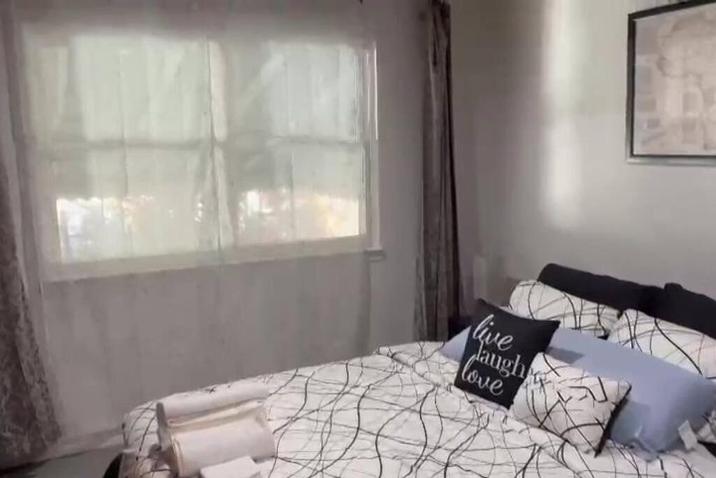 Your Cozy Comfy Rental New York Eksteriør billede