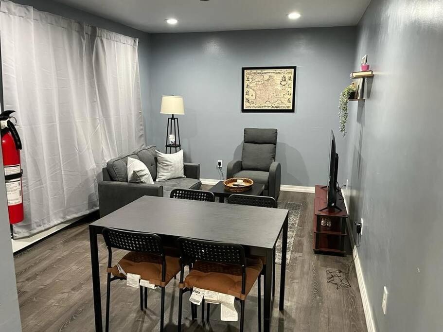 Your Cozy Comfy Rental New York Eksteriør billede